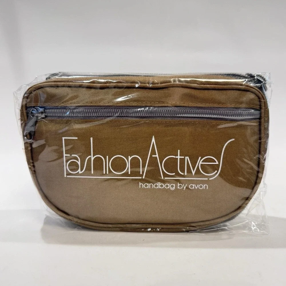 Collection of NEW Vintage Gold Red Purse Clutch Fanny Pack IOB 4pc - Picture 10 of 14